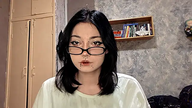 Beeping Creature online show from 9, 11, 2025