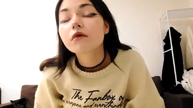 Beeping Creature online show from 7, 10, 2025