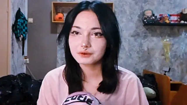 Beeping Creature online show from 30, 11, 2025