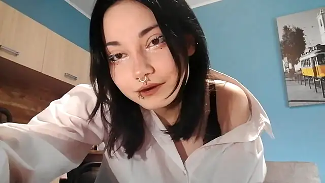 Beeping Creature online show from 4, 10, 2025