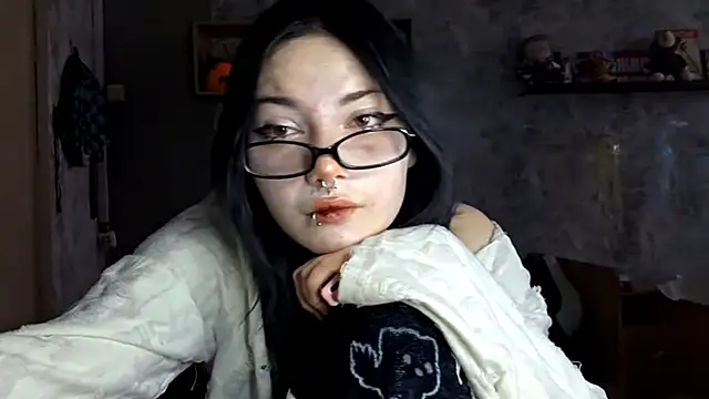 Beeping Creature online show from 3, 12, 2025