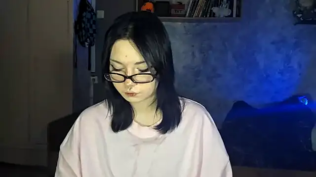 Beeping Creature online show from 29, 11, 2025