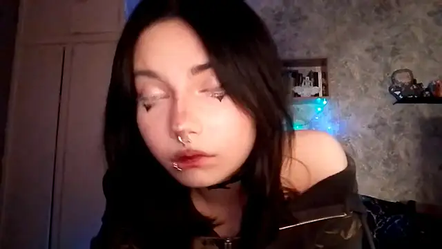 Beeping Creature online show from 17, 10, 2025