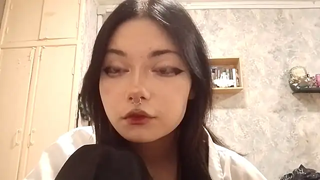 Beeping Creature online show from 2, 11, 2025