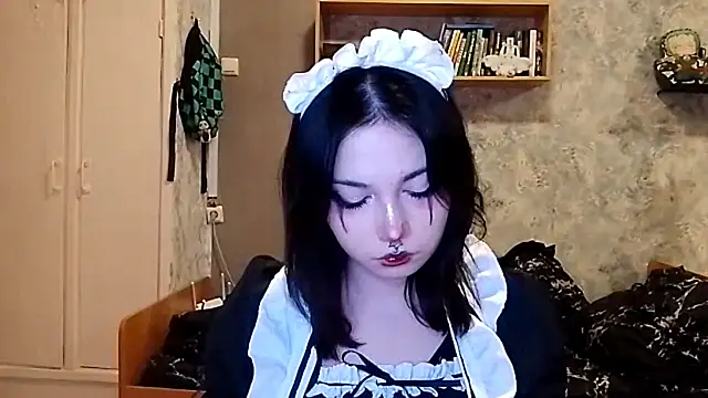 Beeping Creature online show from 31, 10, 2025