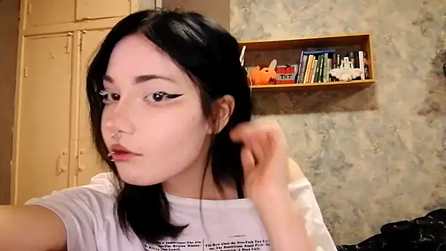 Beeping Creature online show from 25, 10, 2025