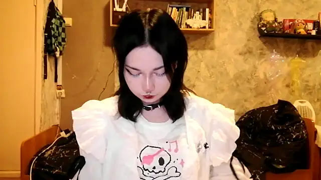 Beeping Creature online show from 22, 10, 2025