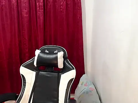 Teamo kiara online show from 11, 10, 2025