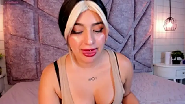 Maya Rivers online show from 20, 5, 2026