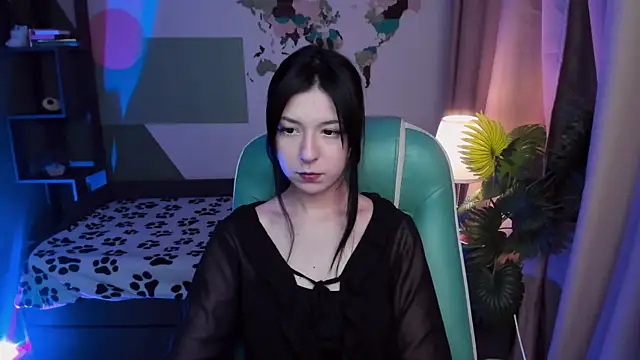 Snapshot of Azaliya_Haze chatting on 3, 12, 2025 Azaliya Haze online show from 3, 12, 2025