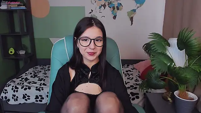 Snapshot of Azaliya_Haze chatting on 14, 11, 2025 Azaliya Haze online show from 14, 11, 2025