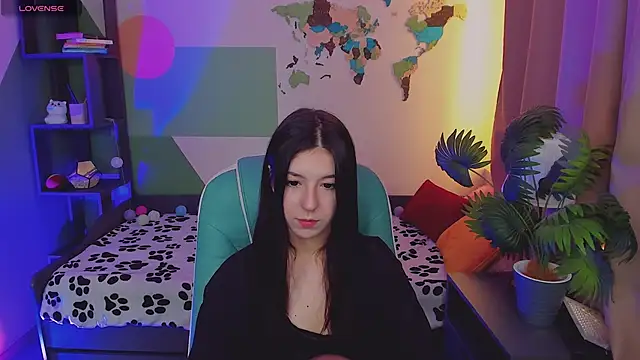 Snapshot of Azaliya_Haze chatting on 17, 10, 2025 Azaliya Haze online show from 17, 10, 2025