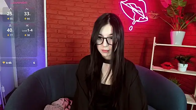 Snapshot of Azaliya_Haze chatting on 8, 10, 2025 Azaliya Haze online show from 8, 10, 2025