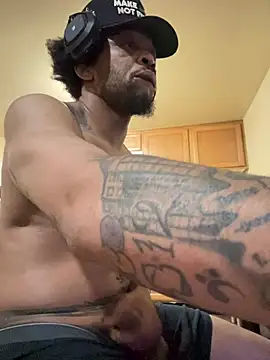 thefreakscomeoutatnight online show from 24, 4, 2026