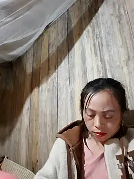 Tuyet xx online show from 29, 10, 2025