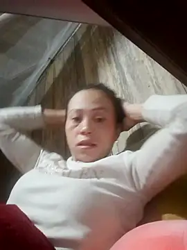 Tuyet xx online show from 12, 11, 2025