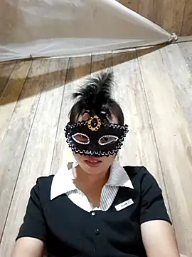 Tuyet xx online show from 2, 10, 2025