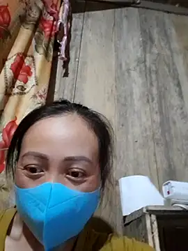 Tuyet xx online show from 8, 10, 2025