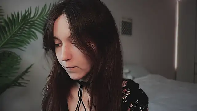 Snapshot of monnymoon chatting on 17, 10, 2025 monnymoon online show from 17, 10, 2025