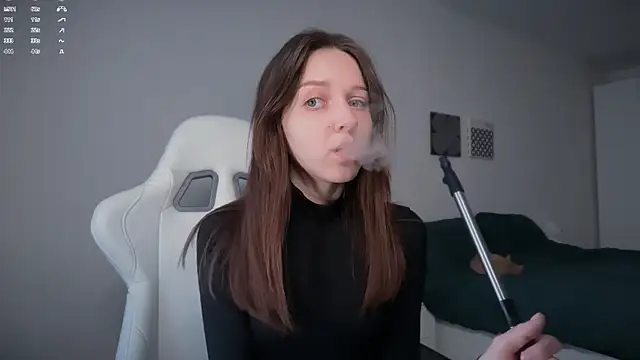 Snapshot of monnymoon chatting on 10, 11, 2025 monnymoon online show from 10, 11, 2025