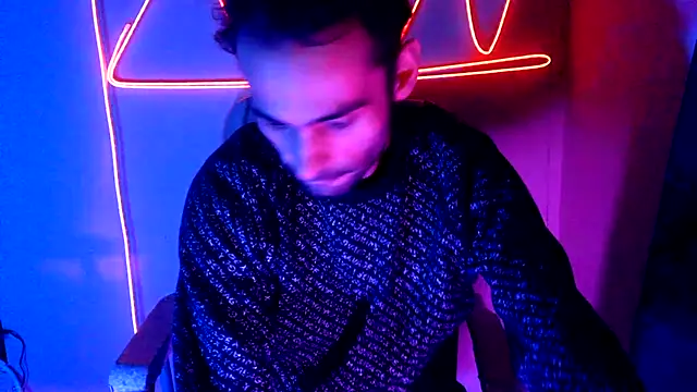 Snapshot of highinhtxx chatting on 16, 11, 2025 highinhtxx online show from 16, 11, 2025