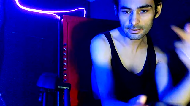 Snapshot of highinhtxx chatting on 6, 1, 2026 highinhtxx online show from 6, 1, 2026