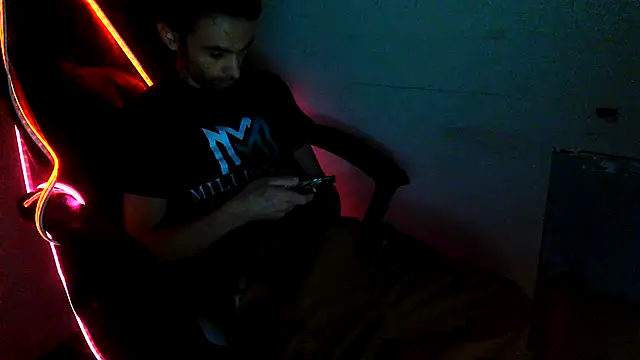 Snapshot of highinhtxx chatting on 5, 2, 2026 highinhtxx online show from 5, 2, 2026