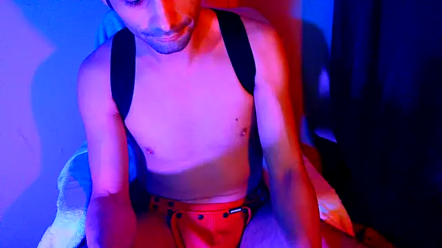 Snapshot of highinhtxx chatting on 27, 10, 2025 highinhtxx online show from 27, 10, 2025