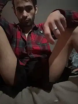 Snapshot of highinhtxx chatting on 25, 11, 2025 highinhtxx online show from 25, 11, 2025