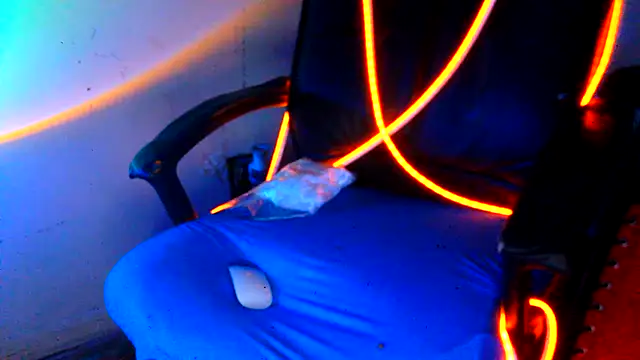 Snapshot of highinhtxx chatting on 22, 2, 2026 highinhtxx online show from 22, 2, 2026