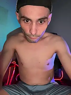 Snapshot of highinhtxx chatting on 24, 2, 2026 highinhtxx online show from 24, 2, 2026