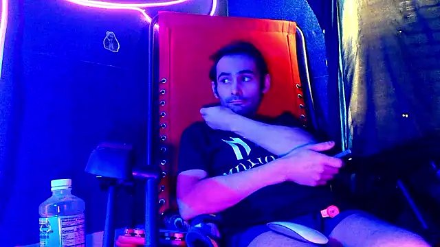 Snapshot of highinhtxx chatting on 14, 1, 2026 highinhtxx online show from 14, 1, 2026