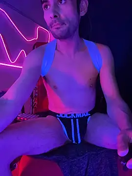 Snapshot of highinhtxx chatting on 30, 11, 2025 highinhtxx online show from 30, 11, 2025