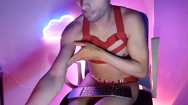 highinhtxx online show from 15, 4, 2026