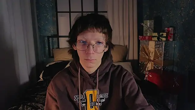 Snapshot of TommieHi chatting on 30, 11, 2025 TommieHi online show from 30, 11, 2025