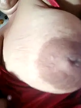 Hotmommax online show from 13, 1, 2026