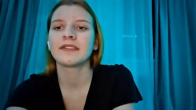 LynteriLain online show from 16, 11, 2025