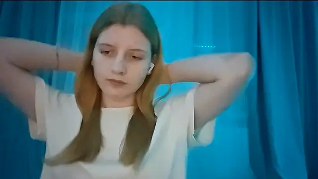 LynteriLain online show from 14, 11, 2025