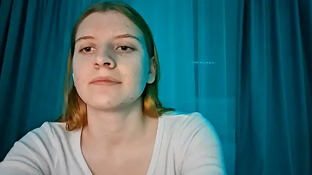 LynteriLain online show from 11, 11, 2025