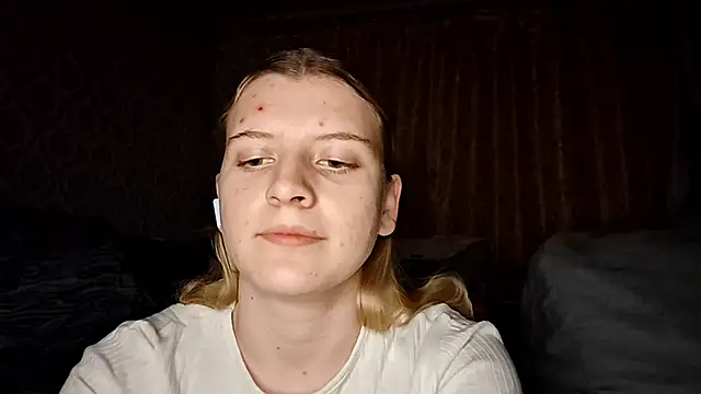 LynteriLain online show from 20, 10, 2025