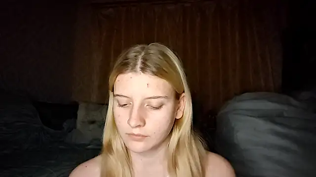 LynteriLain online show from 14, 10, 2025