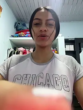 Snapshot of miluwatson chatting on 7, 2, 2026 miluwatson online show from 7, 2, 2026