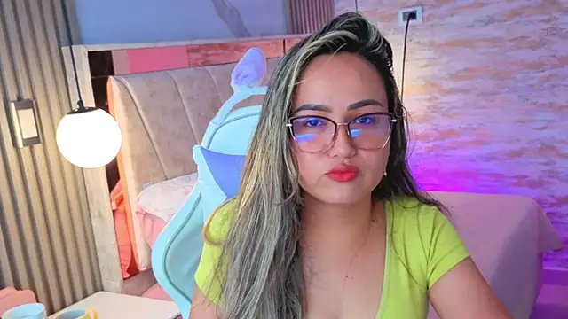 lila cute1 online show from 25, 10, 2025