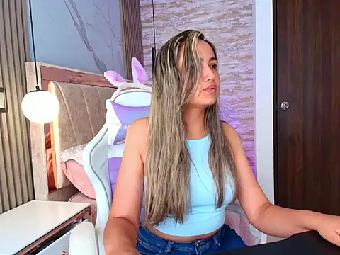 lila cute1 online show from 8, 10, 2025