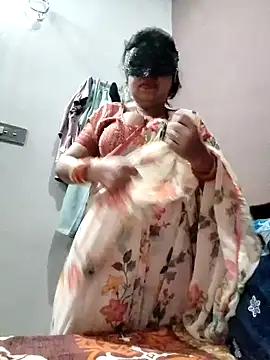 Hot  bhabhi 99 online show from 5, 12, 2025