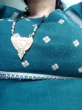 Hot  bhabhi 99 online show from 17, 11, 2025