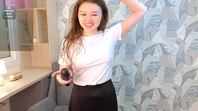 LewisThrone online show from 22, 10, 2025