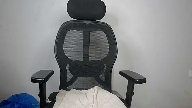 mooonlightbaby online show from 4, 4, 2026