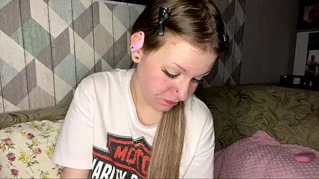 RebelKitsune online show from 1, 12, 2025