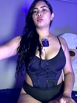 EmilyZuits online show from 3, 10, 2025